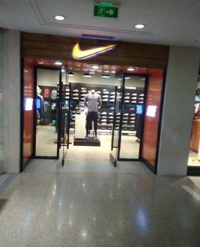 clearwater mall nike shop